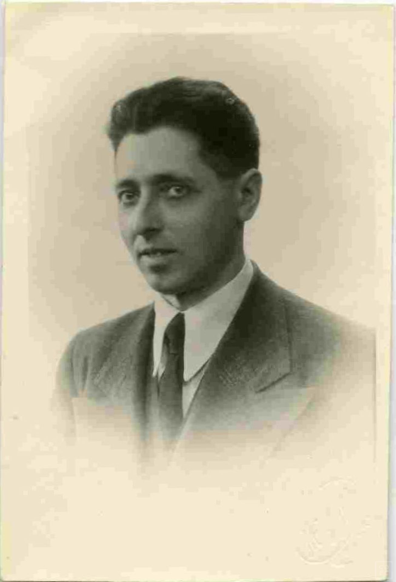 Immagine di copertina - Sacerdote, Cesare