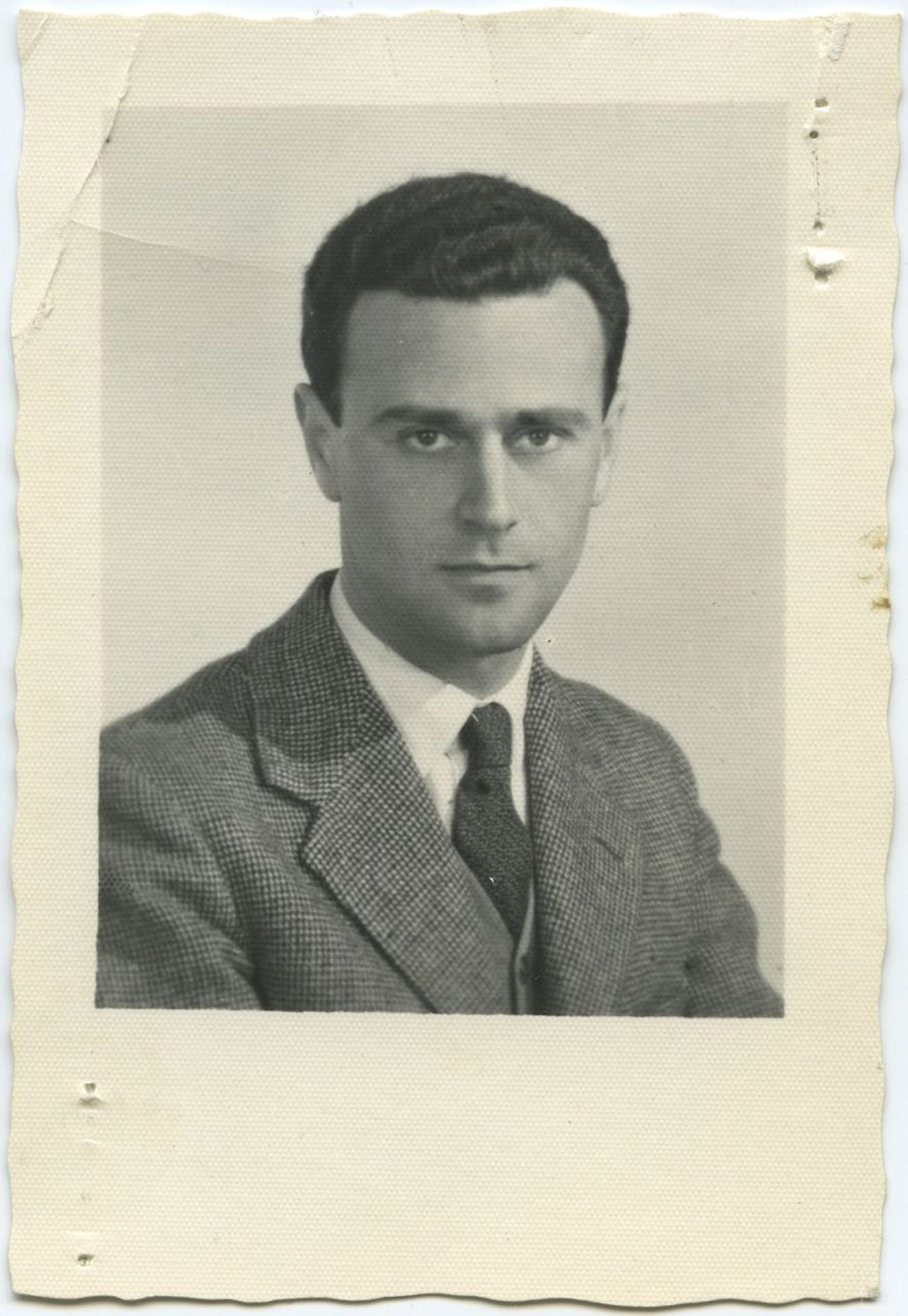 Immagine di copertina - Sacerdoti, Vittorio